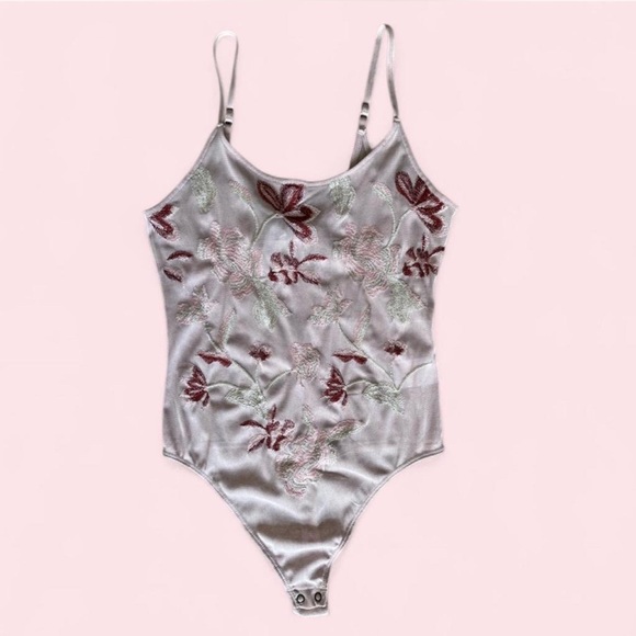 Express Floral Mesh Thong Bodysuit | Small | EUC | Fairycore - Picture 3 of 11